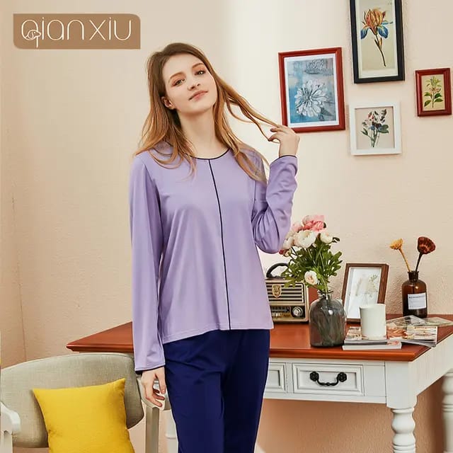 Purple Round Neck Front Lining T-shirt with Navy Blue Plazo Trouser Suit (RX-380)